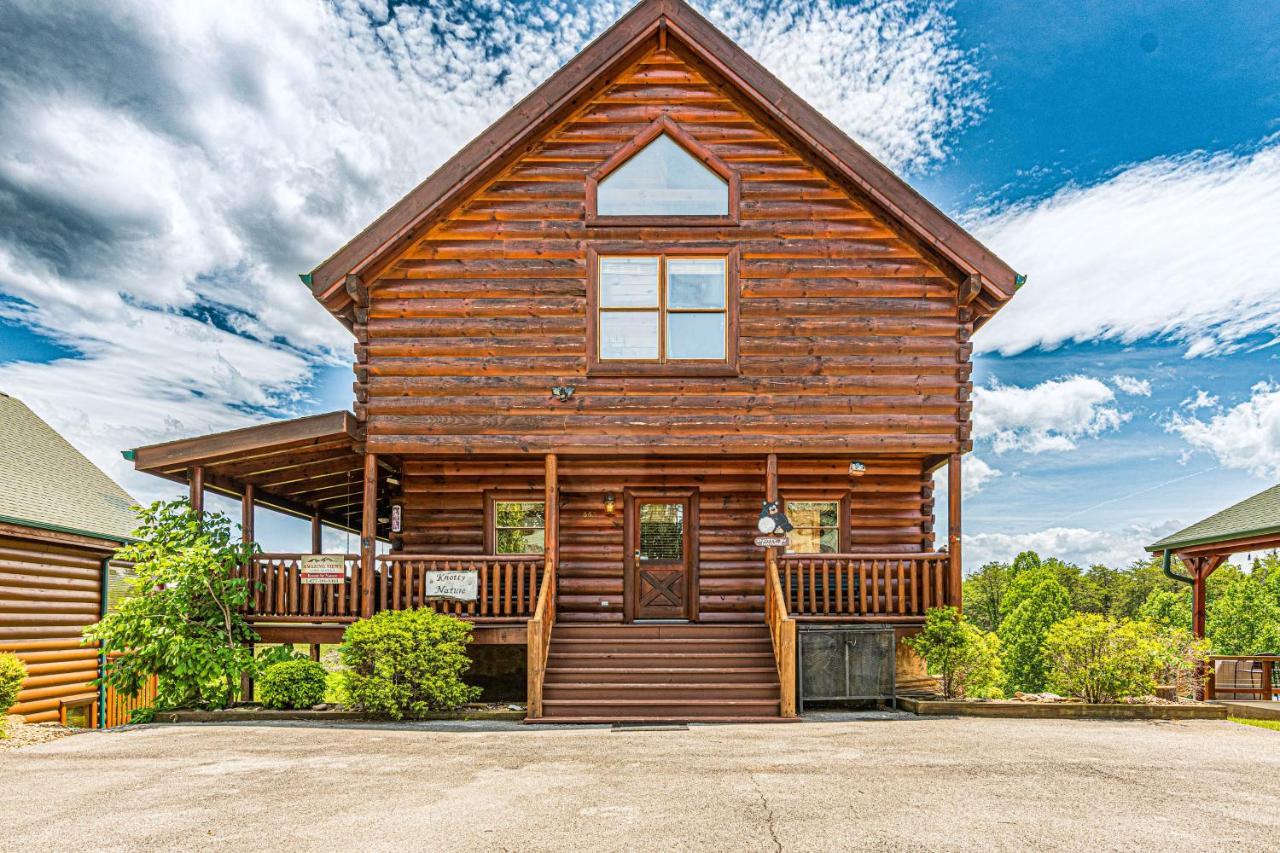 Knotty By Nature Sevierville Exterior photo