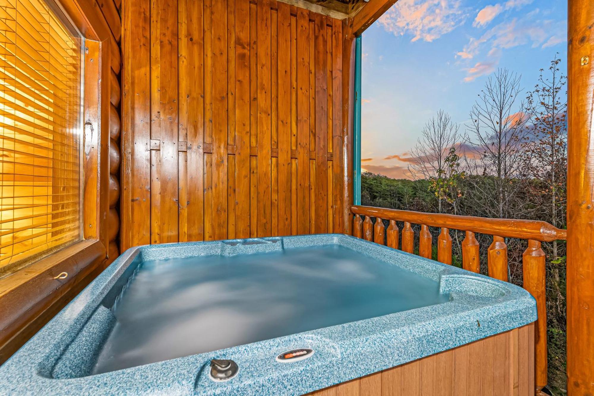 Knotty By Nature Sevierville Exterior photo