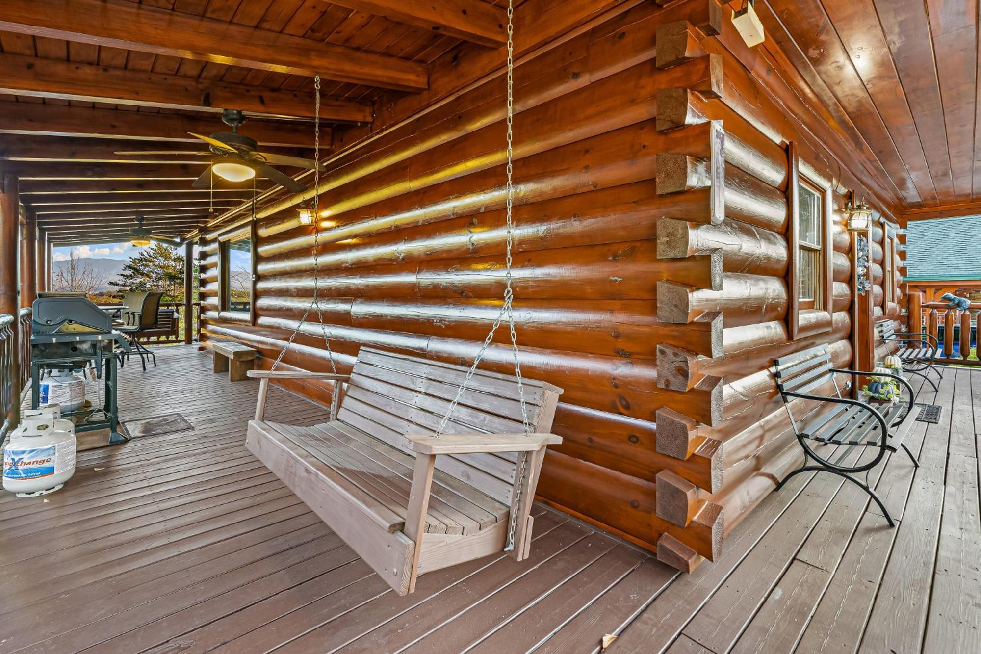 Knotty By Nature Sevierville Exterior photo