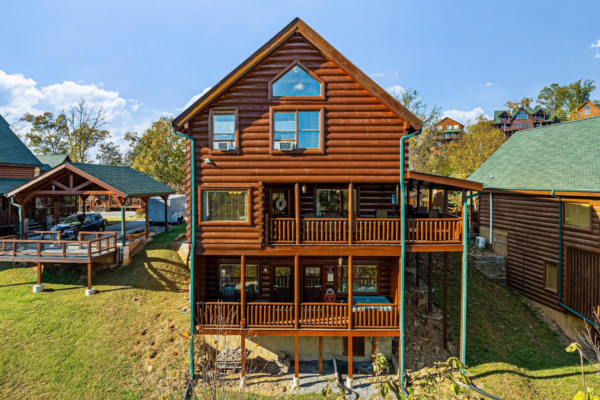 Knotty By Nature Sevierville Exterior photo